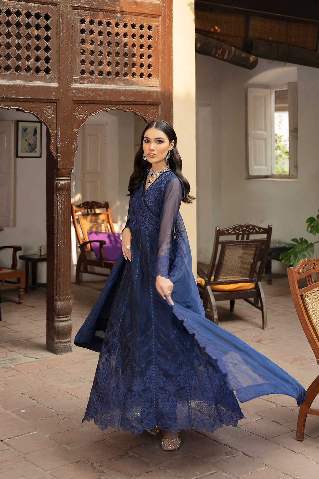 Sapphire blue pr-072