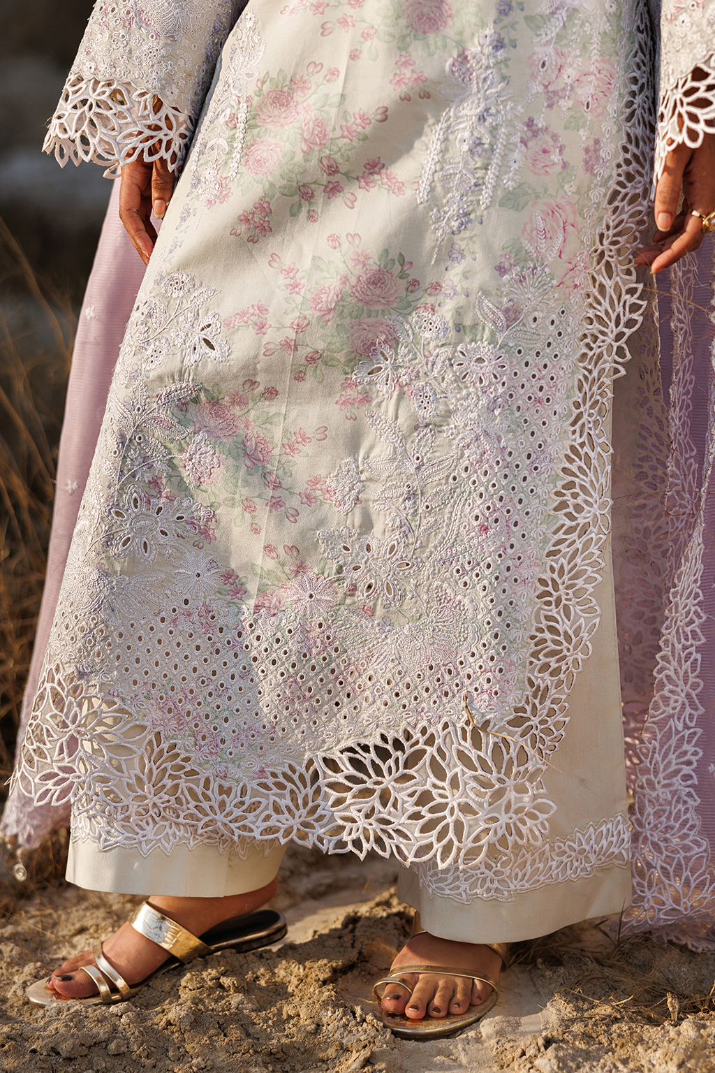 Best Sunny Splash Embroidered 3-Piece Lawn Suit