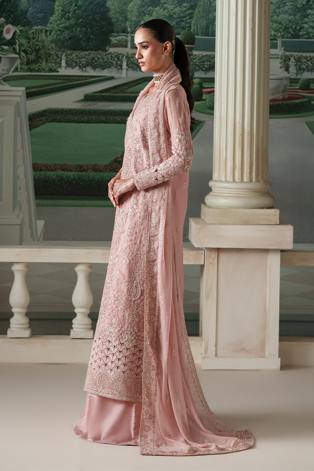 ANTIQUE BLUSH