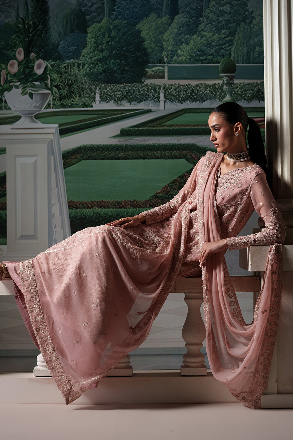 ANTIQUE BLUSH